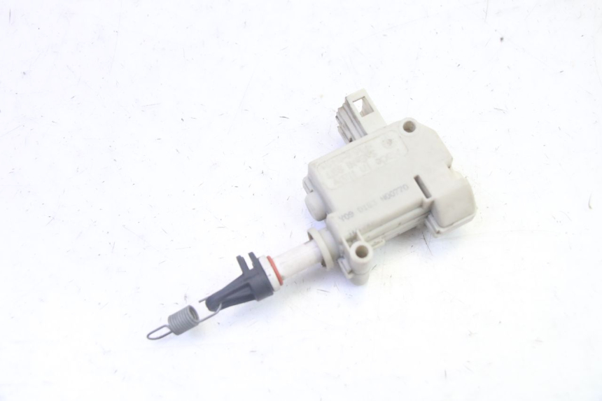 photo de CIERRE ASIENTO MOTOR PIAGGIO MP3 RL 250 (2006 - 2010) - Vista principal