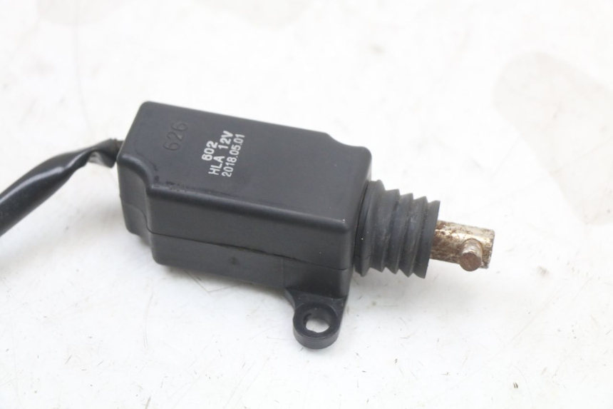 photo de CIERRE ASIENTO MOTOR PEUGEOT BELVILLE 125 (2017 - 2021) - Zoom estado de uso