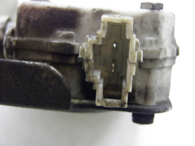 photo de CIERRE ASIENTO MOTOR PIAGGIO MP3 RL 125 (2006 - 2014) - Primer plano técnico