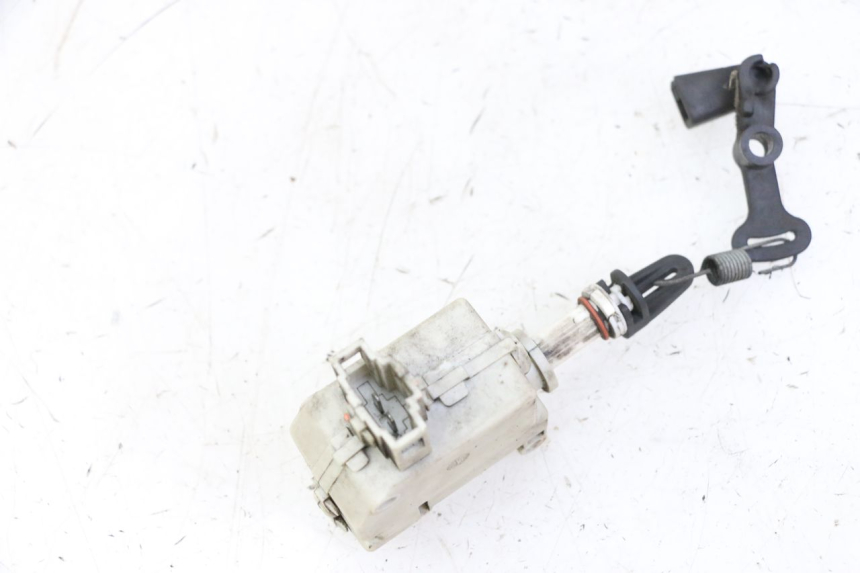 photo de CIERRE ASIENTO MOTOR PIAGGIO VESPA GRANTURISMO 200 (2004 - 2005) - Otra perspectiva