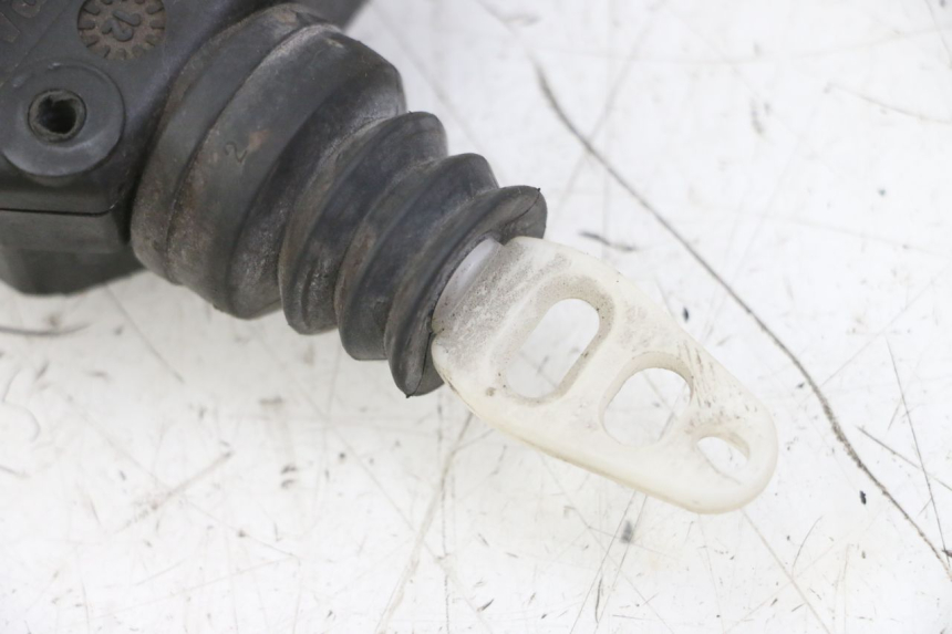 photo de CIERRE ASIENTO MOTOR PEUGEOT SATELIS 125 (2013 - 2018) - Detalle de la pieza