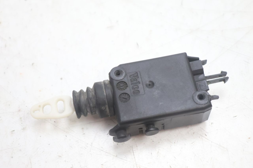 photo de CIERRE ASIENTO MOTOR PEUGEOT SATELIS 125 (2013 - 2018) - Detalle de la pieza