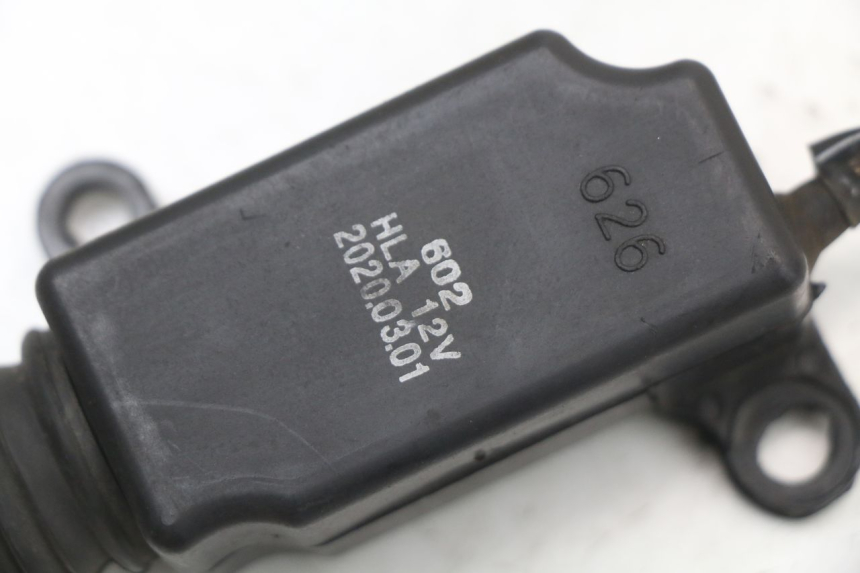 photo de MOTOR APERTURA BAÚL PEUGEOT TWEET 125 (2018 - 2021) - Detalle de la pieza