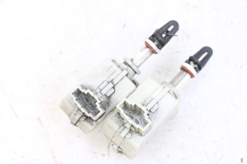 photo de MOTOR APERTURA BAÚL PIAGGIO X10 125 (2012 - 2017) - Zoom estado de uso