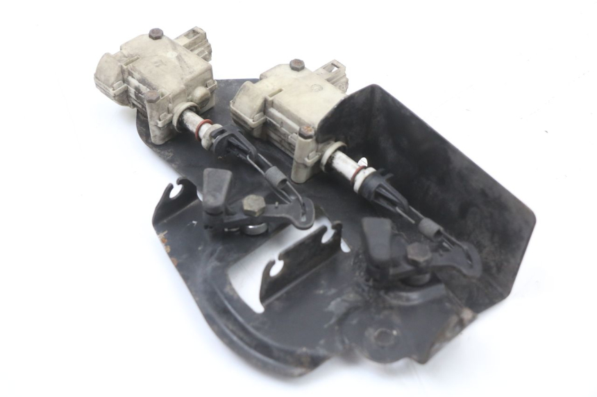 photo de CIERRE ASIENTO MOTOR PIAGGIO XEVO - X EVO 125 (2007 - 2017) - Detalle de la pieza