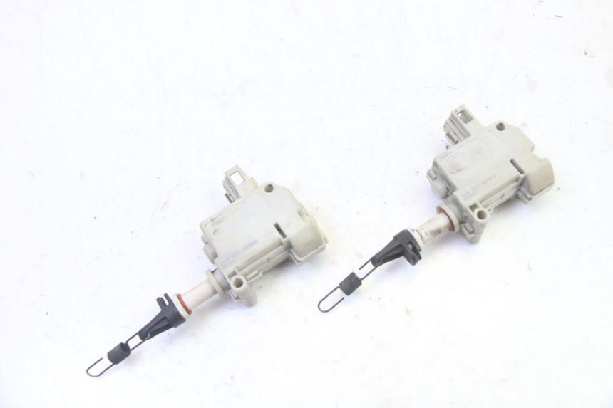 photo de CIERRE ASIENTO MOTOR PIAGGIO XEVO - X EVO 125 (2007 - 2017) - Vista principal