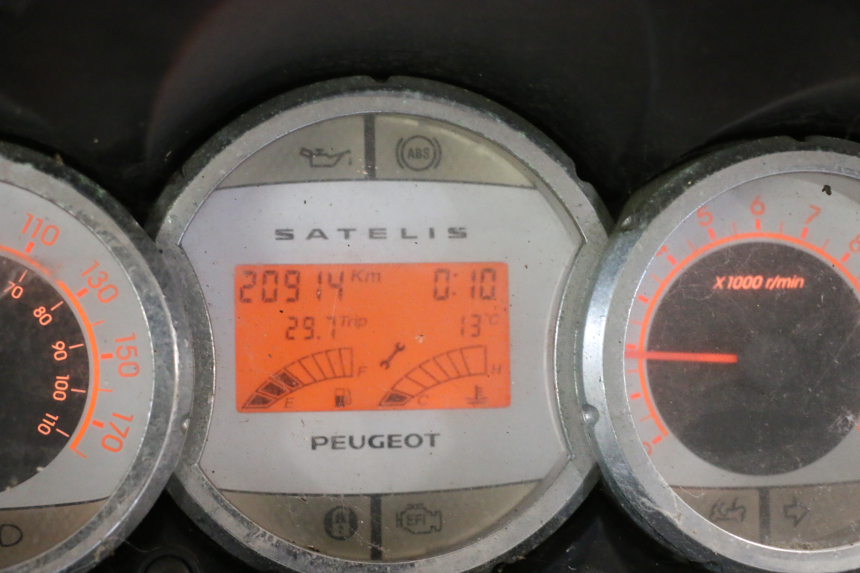 photo de MOTOR PEUGEOT SATELIS COMPRESSOR K15 125 (2006 - 2009) - Zoom estado de uso