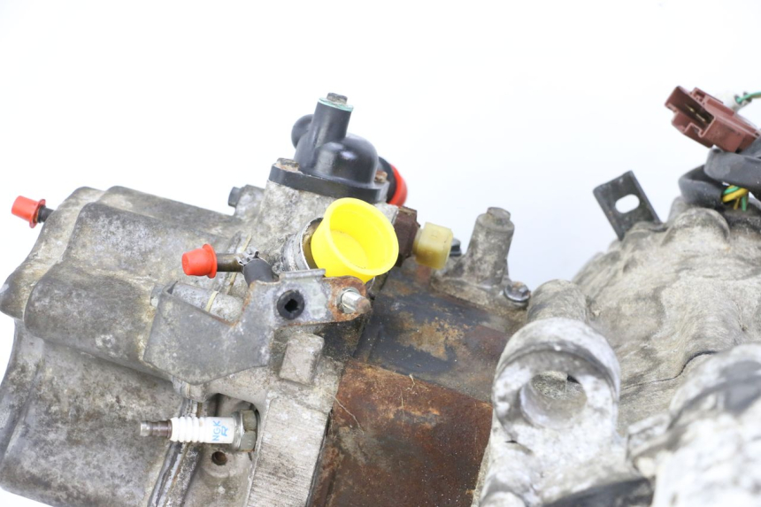 photo de MOTOR PEUGEOT SATELIS COMPRESSOR K15 125 (2006 - 2009) - Detalles de los puntos de fijación