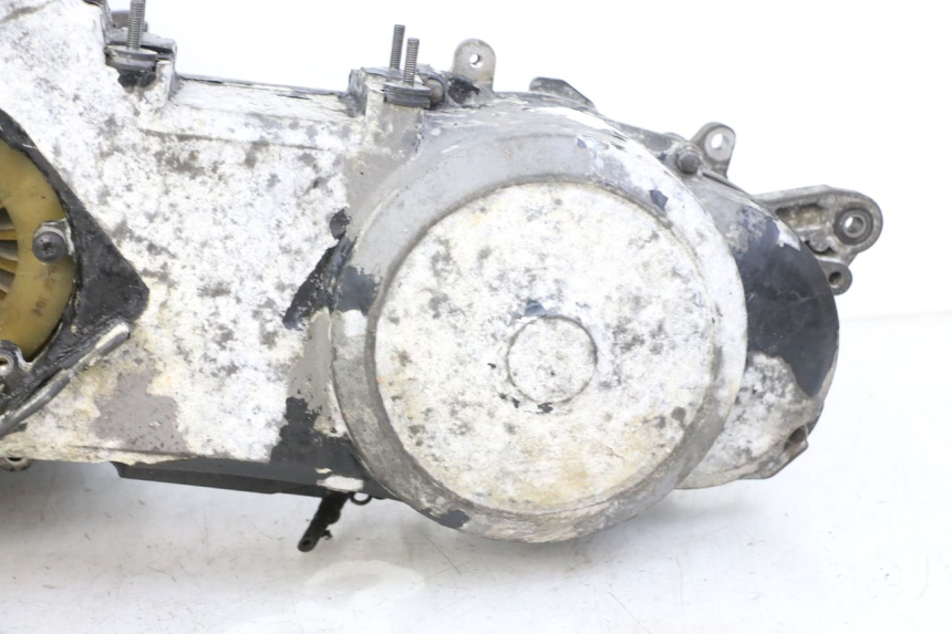 photo de MOTOR PEUGEOT SATELIS COMPRESSOR K15 125 (2006 - 2009) - Estado de la superficie y material