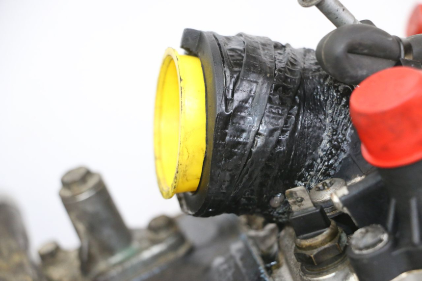 photo de MOTOR PIAGGIO BEVERLY 125 (1998 - 2005) - Zoom sobre los componentes