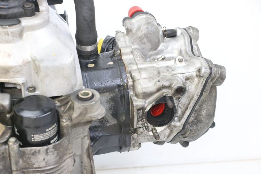 photo de MOTOR PIAGGIO BEVERLY 125 (1998 - 2005) - Otra perspectiva