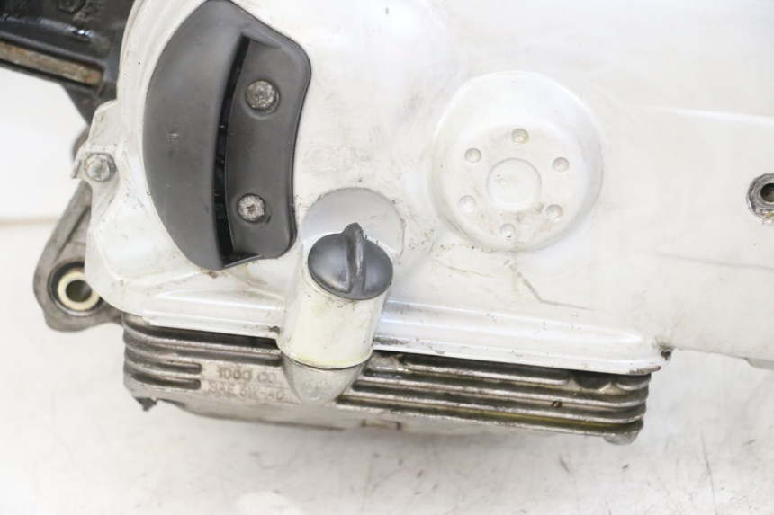 photo de MOTOR PIAGGIO BEVERLY 125 (1998 - 2005) - Detalles de los puntos de fijación