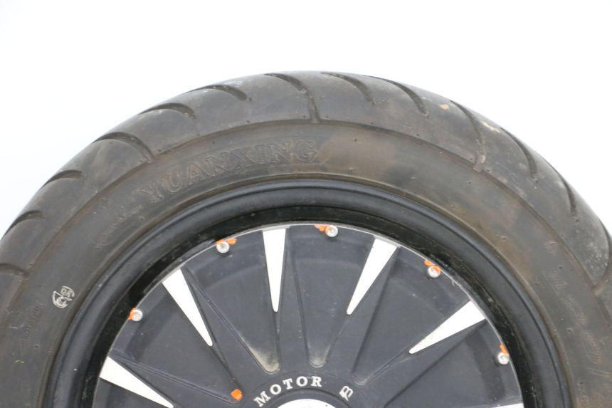 photo de MOTOR EFUN PUSA 1 - Características distintivas