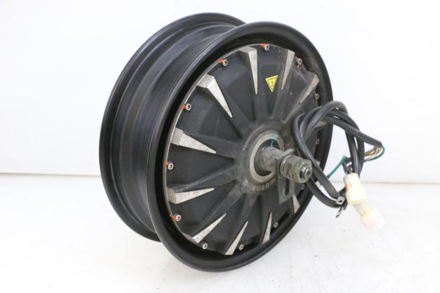 photo de MOTOR EFUN PUSA 1 - Características distintivas