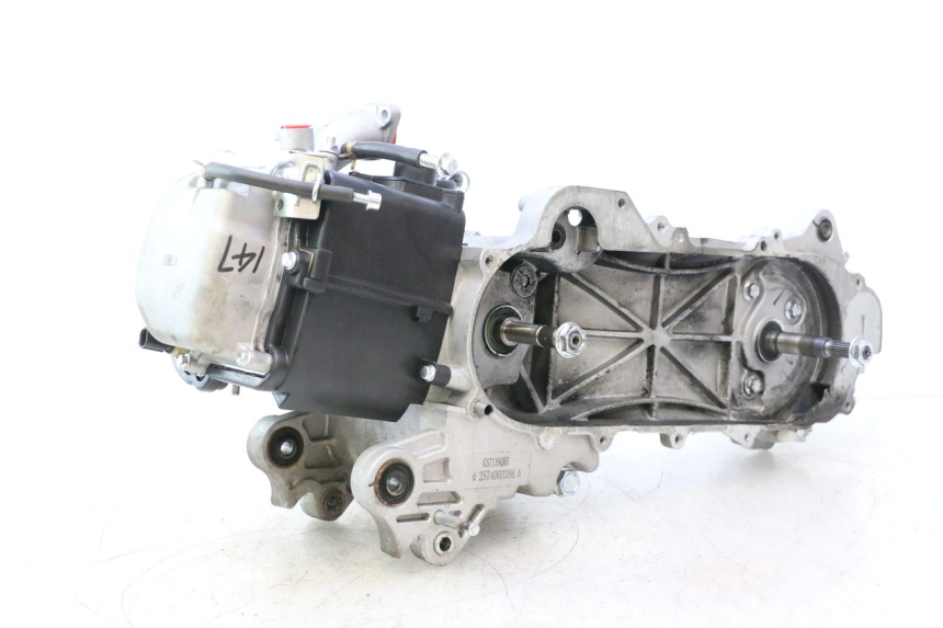 photo de MOTOR JM MOTORS R-MAX TECH 50 (2024 - 2026) - Ángulo de visión alternativo