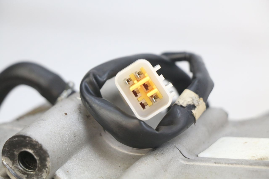 photo de MOTOR YCF R-START 125 - Primer plano técnico