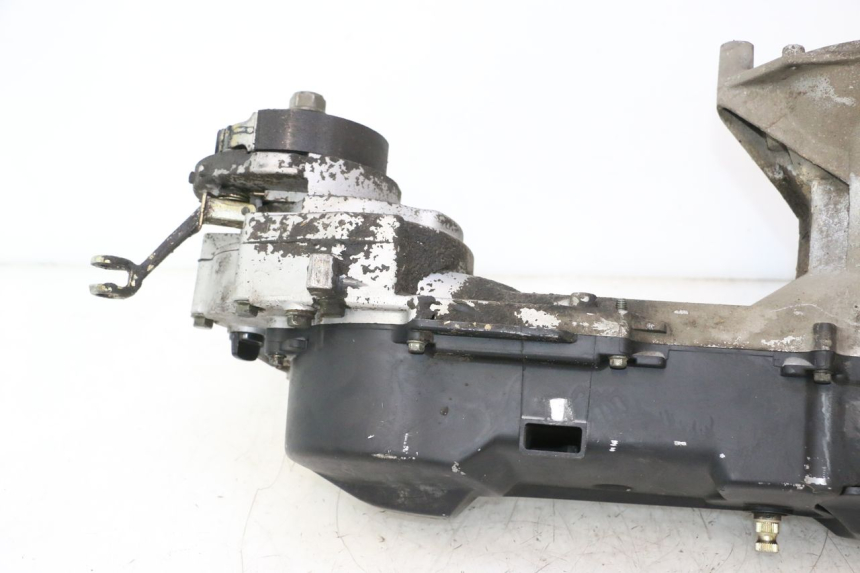 photo de MOTOR ORCAL RAPTOR 50 (2015 - 2021) - Detalles de los puntos de fijación