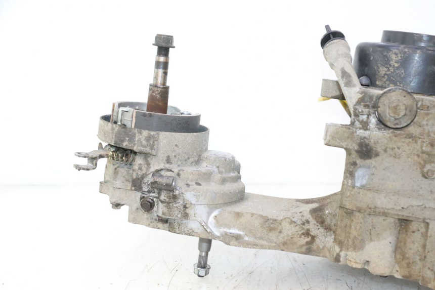 photo de MOTOR YIYING RETRO 50 (2008 - 2017) - Primer plano técnico