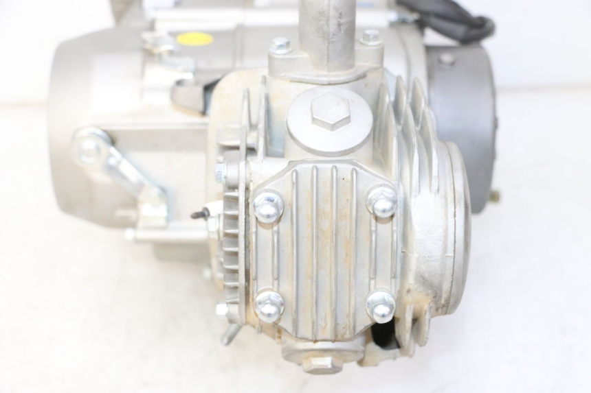 photo de MOTOR APOLLO RFZ 125 - Vista general del producto