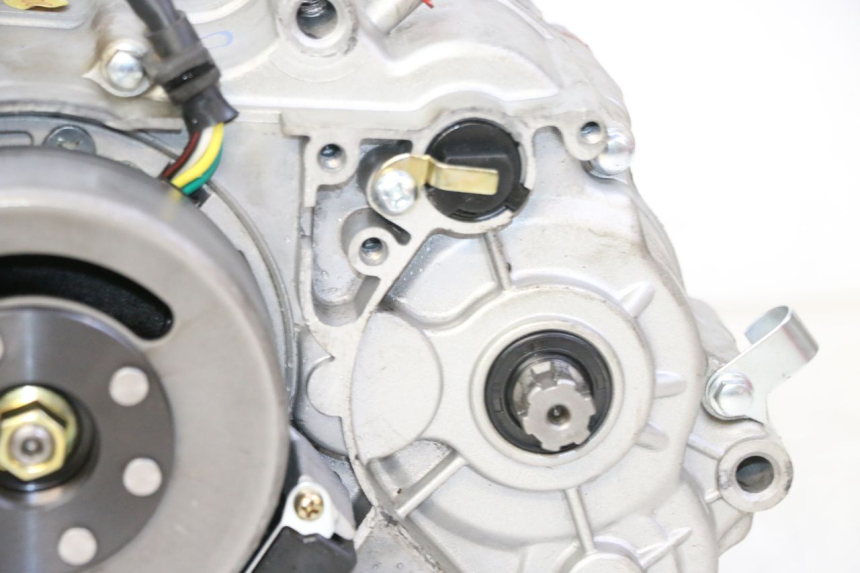 photo de MOTOR APOLLO RFZ 125 - Inspección visual detallada