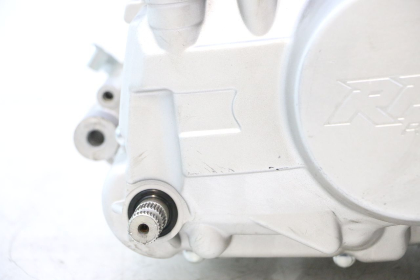 photo de MOTOR APOLLO RFZ 150 - Marcados y referencias originales
