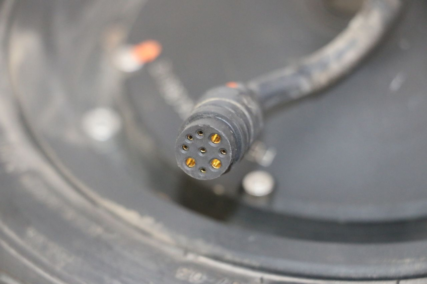 photo de MOTOR PUNK ELECTRIC RIDER 1 - Estado de la superficie y material