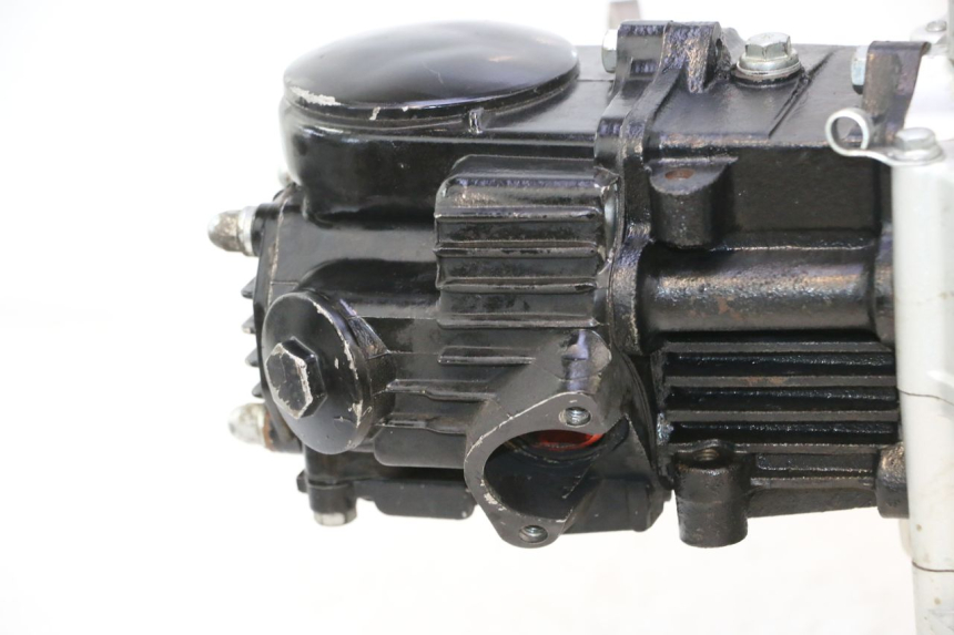 photo de MOTOR YAMASAKI ROADSTER 50 (2013 - 2018) - Primer plano técnico