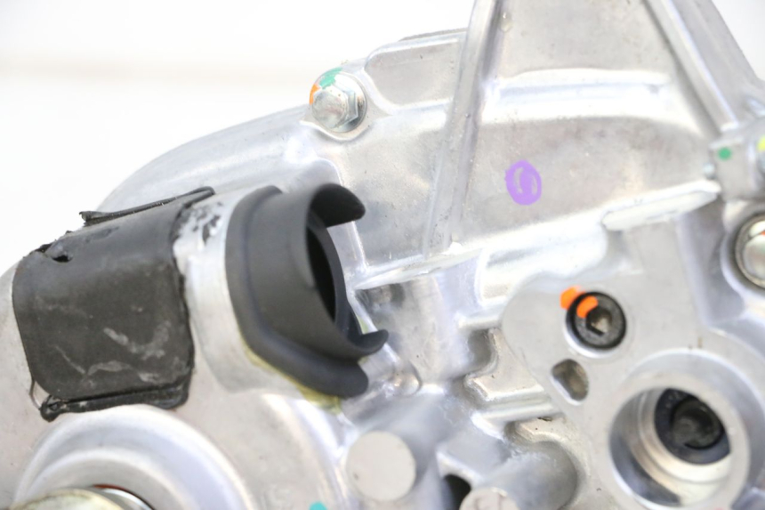 photo de MOTOR ROLL LOCK PIAGGIO MP3 HPE 310 (2024 - 2025) - Foto de producto adicional