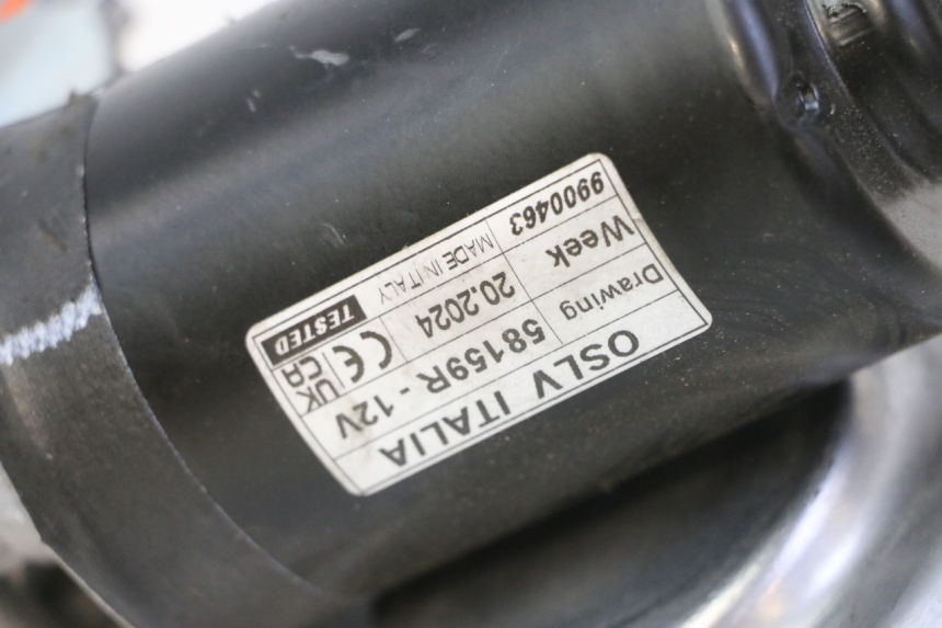 photo de MOTOR ROLL LOCK PIAGGIO MP3 HPE 310 (2024 - 2025) - Detalles de los puntos de fijación