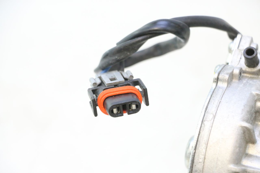 photo de MOTOR ROLL LOCK PIAGGIO MP3 HPE 530 (2022 - 2026) - Otra vista del artículo