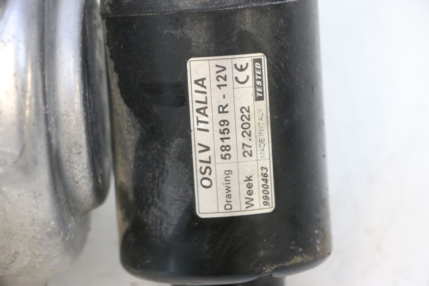 photo de MOTOR ROLL LOCK PIAGGIO MP3 HPE 530 (2022 - 2026) - Primer plano de alta resolución