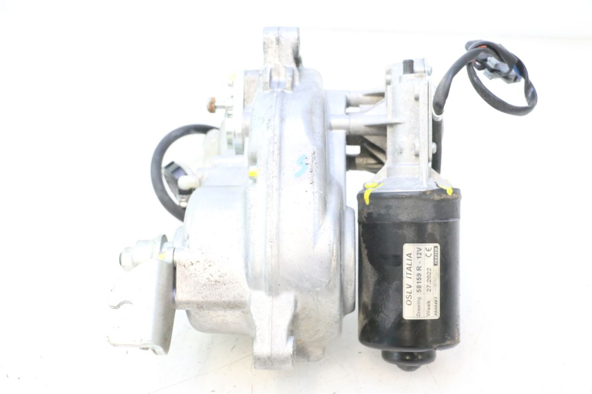 photo de MOTOR ROLL LOCK PIAGGIO MP3 HPE 530 (2022 - 2026) - Foto de producto adicional