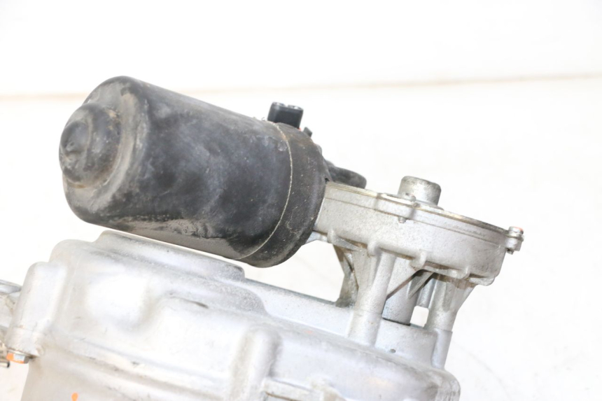 photo de MOTOR ROLL LOCK PIAGGIO MP3 LT 300 (2010 - 2016) - Detalles de los puntos de fijación