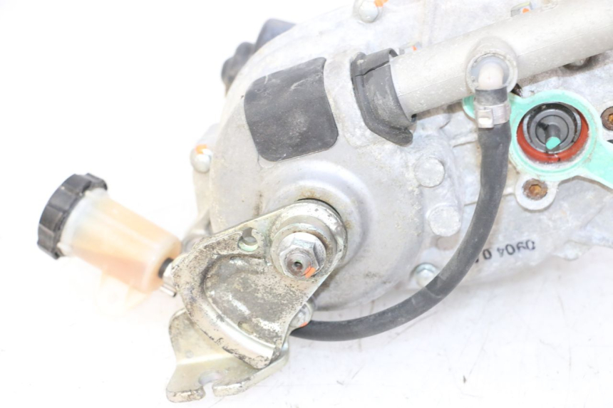 photo de MOTOR DE BLOQUEO DE RODILLO PIAGGIO MP3 RL 250 (2006 - 2010) - Otra vista del artículo