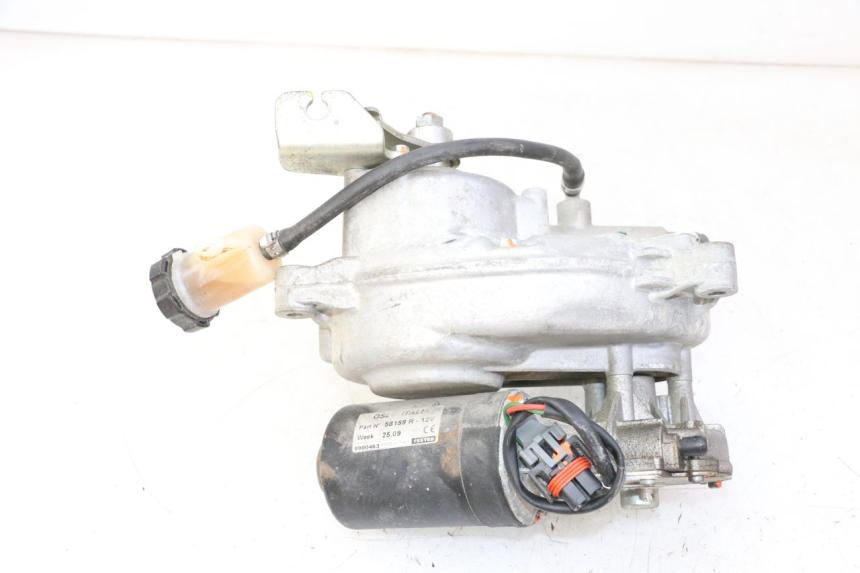 photo de MOTOR DE BLOQUEO DE RODILLO PIAGGIO MP3 RL 250 (2006 - 2010) - Primer plano técnico