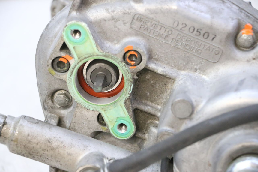 photo de MOTOR ROLL LOCK PIAGGIO MP3 125 (2006 - 2014) - Marcados y referencias originales