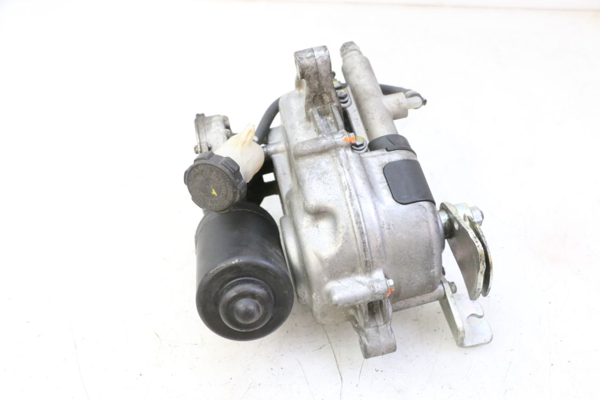 photo de MOTOR DE BLOQUEO DE RODILLO PIAGGIO MP3 RL 250 (2006 - 2010) - Primer plano técnico