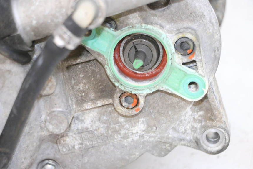 photo de MOTOR DE BLOQUEO DE RODILLO PIAGGIO MP3 RL 250 (2006 - 2010) - Otra vista del artículo