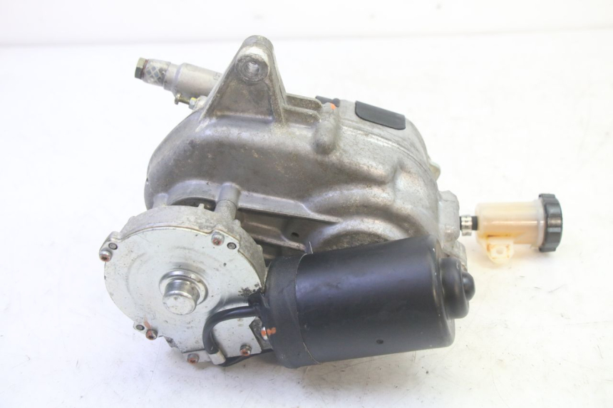 photo de MOTOR DE BLOQUEO DE RODILLO PIAGGIO MP3 RL 250 (2006 - 2010) - Primer plano técnico