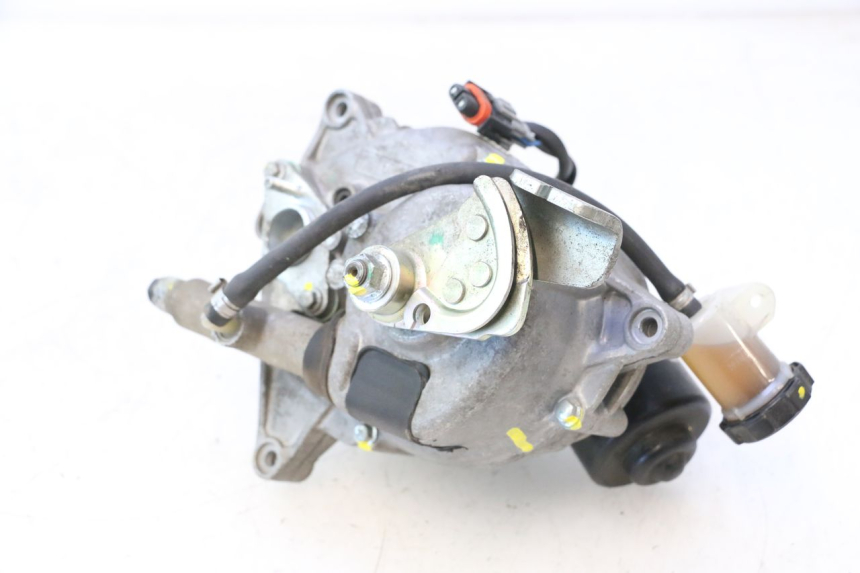photo de MOTOR ROLL LOCK PIAGGIO MP3 500 (2016 - 2018) - Características distintivas