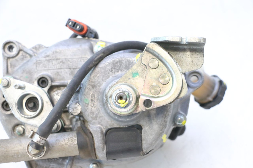 photo de MOTOR ROLL LOCK PIAGGIO MP3 500 (2016 - 2018) - Zoom sobre los componentes