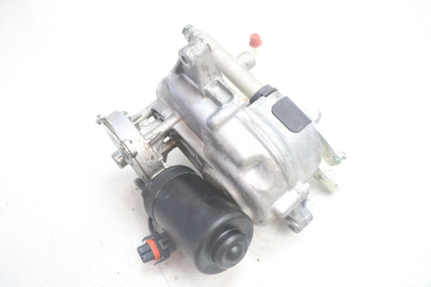 photo de MOTOR ROLL LOCK PIAGGIO MP3 125 (2006 - 2014) - Estado de la superficie y material
