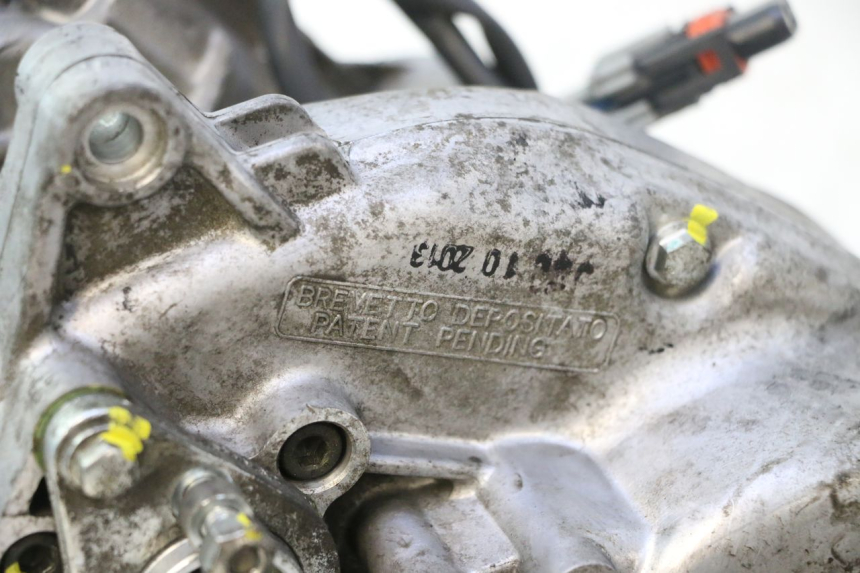 photo de MOTOR ROLL LOCK PIAGGIO MP3 500 (2011 - 2015) - Otra perspectiva