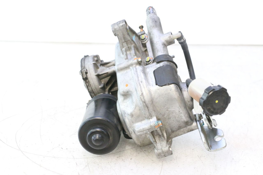 photo de MOTOR ROLL LOCK PIAGGIO MP3 500 (2016 - 2018) - Primer plano técnico