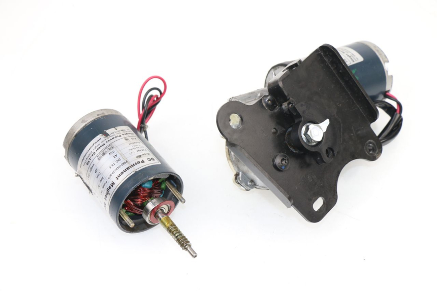 photo de MOTOR ROLL LOCK PEUGEOT METROPOLIS 400 (2011 - 2016) - Detalle de la pieza