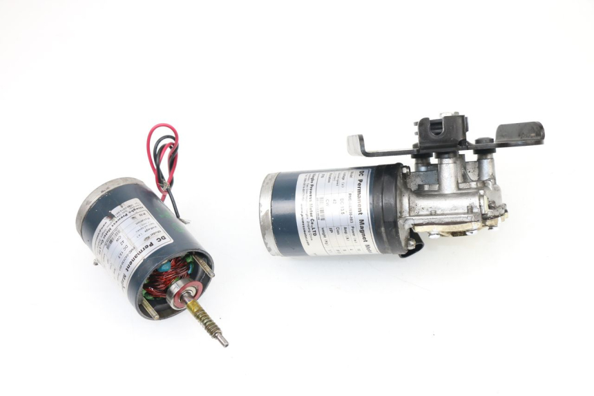 photo de MOTOR ROLL LOCK PEUGEOT METROPOLIS 400 (2011 - 2016) - Otra vista del artículo