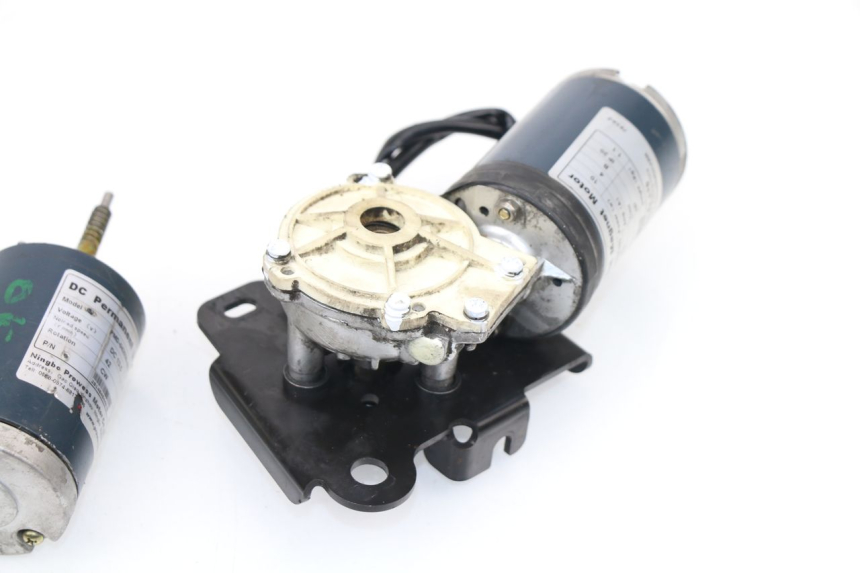 photo de MOTOR ROLL LOCK PEUGEOT METROPOLIS 400 (2011 - 2016) - Vista general del producto