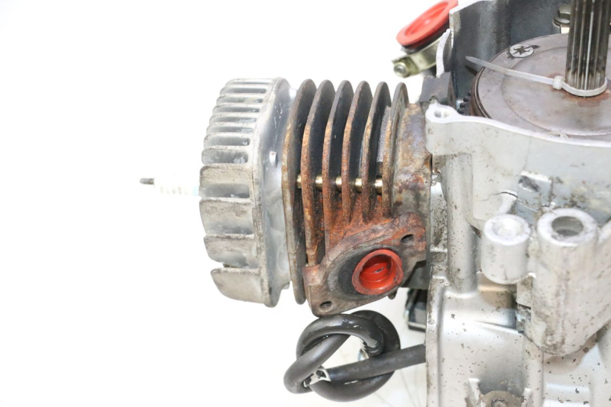 photo de MOTOR TNT MOTOR ROMA 10' 2T 50 (2011 - 2018) - Detalles de los puntos de fijación