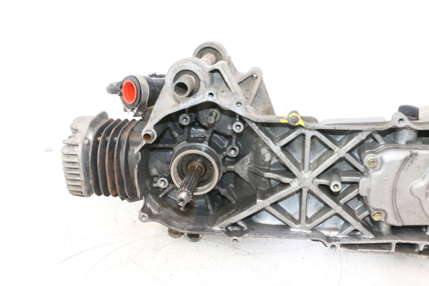 photo de MOTOR TNT MOTOR ROMA 10' 2T 50 (2011 - 2018) - Zoom sobre los componentes