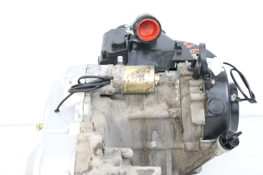 photo de MOTOR TNT MOTOR ROMA 10' 4T 50 (2019 - 2022) - Primer plano técnico